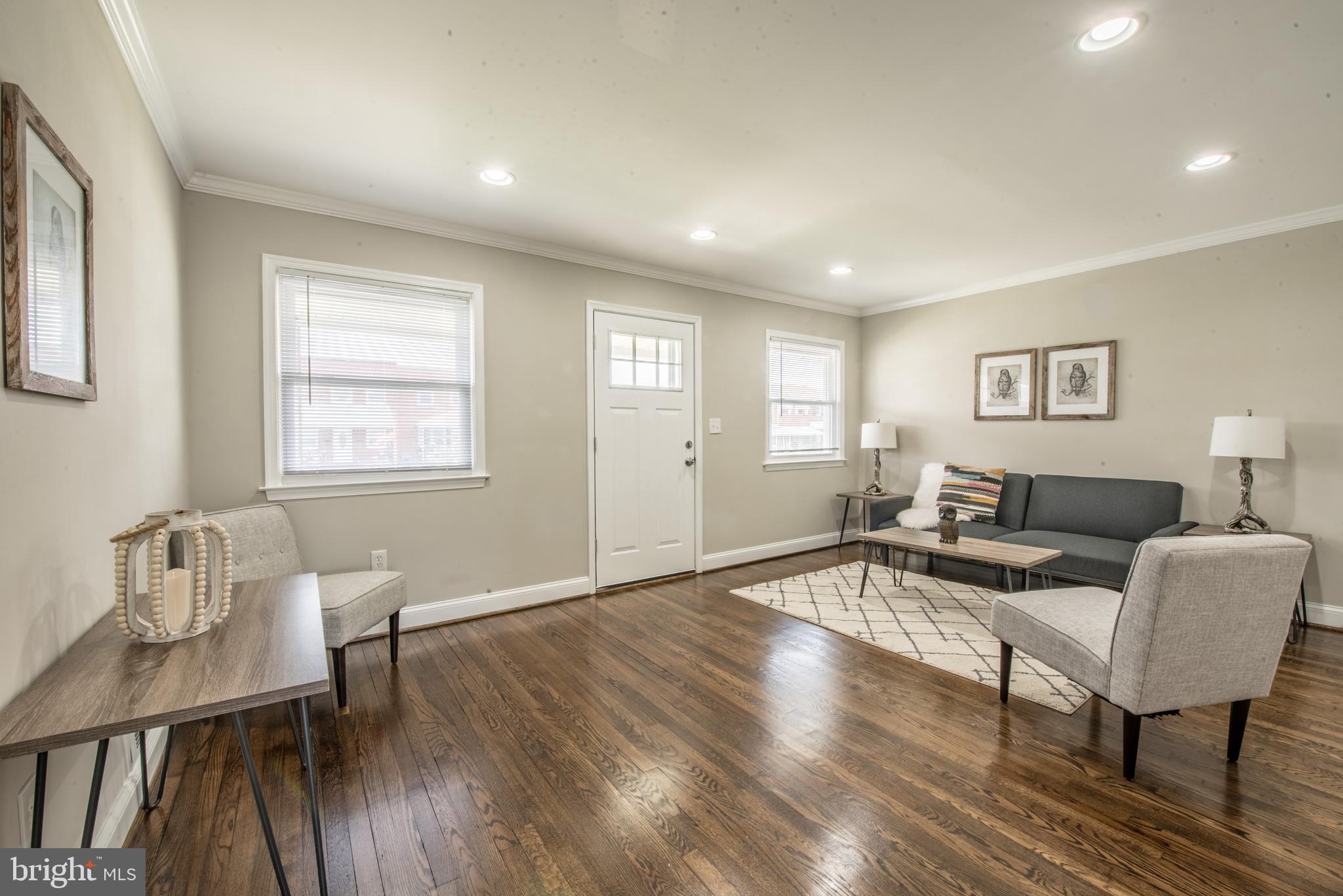 8149 Gray Haven Road Baltimore, MD 21222 - Photo 5 of 35 Living Room