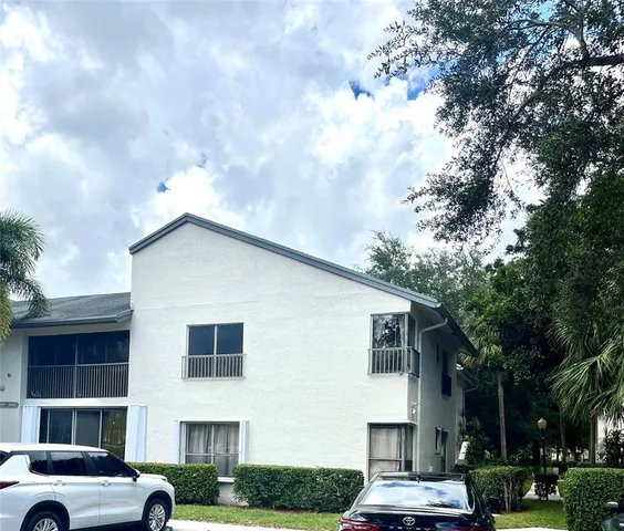 $269,900 | 3531 Cocoplum Circle, Unit 3466, Pompano Beach, FL 33063