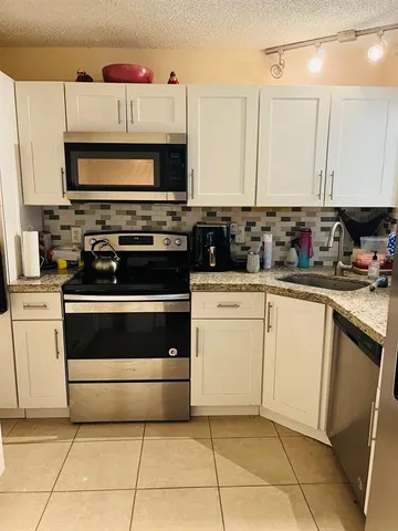 $269,900 | 3531 Cocoplum Circle, Unit 3466, Pompano Beach, FL 33063