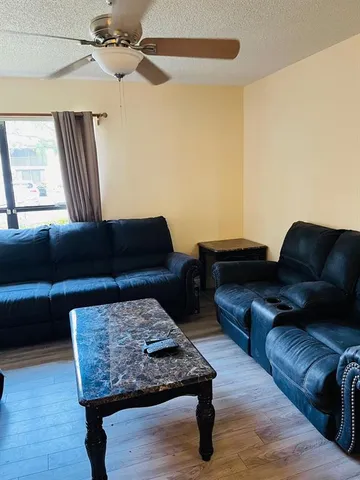 $269,900 | 3531 Cocoplum Circle, Unit 3466, Pompano Beach, FL 33063