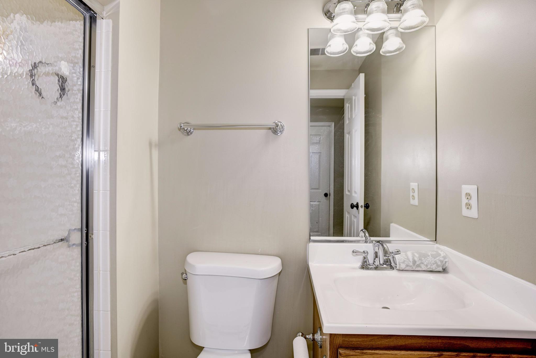 132 Environs Road Sterling, VA 20165 - Photo 32 of 44 Gallery Image 32