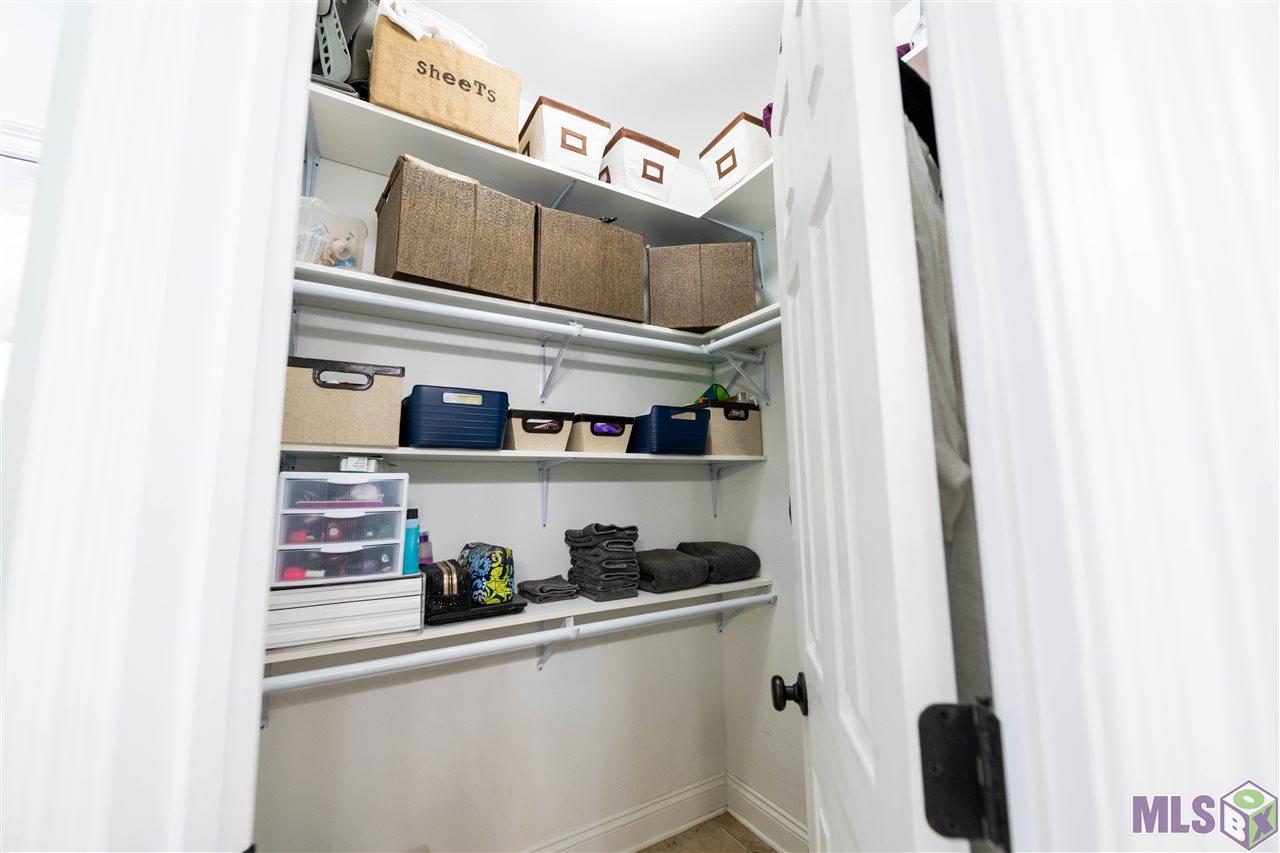267 James Edison Drive Gray, LA 70359 - Photo 14 of 27 Master Bedroom Closet 2
