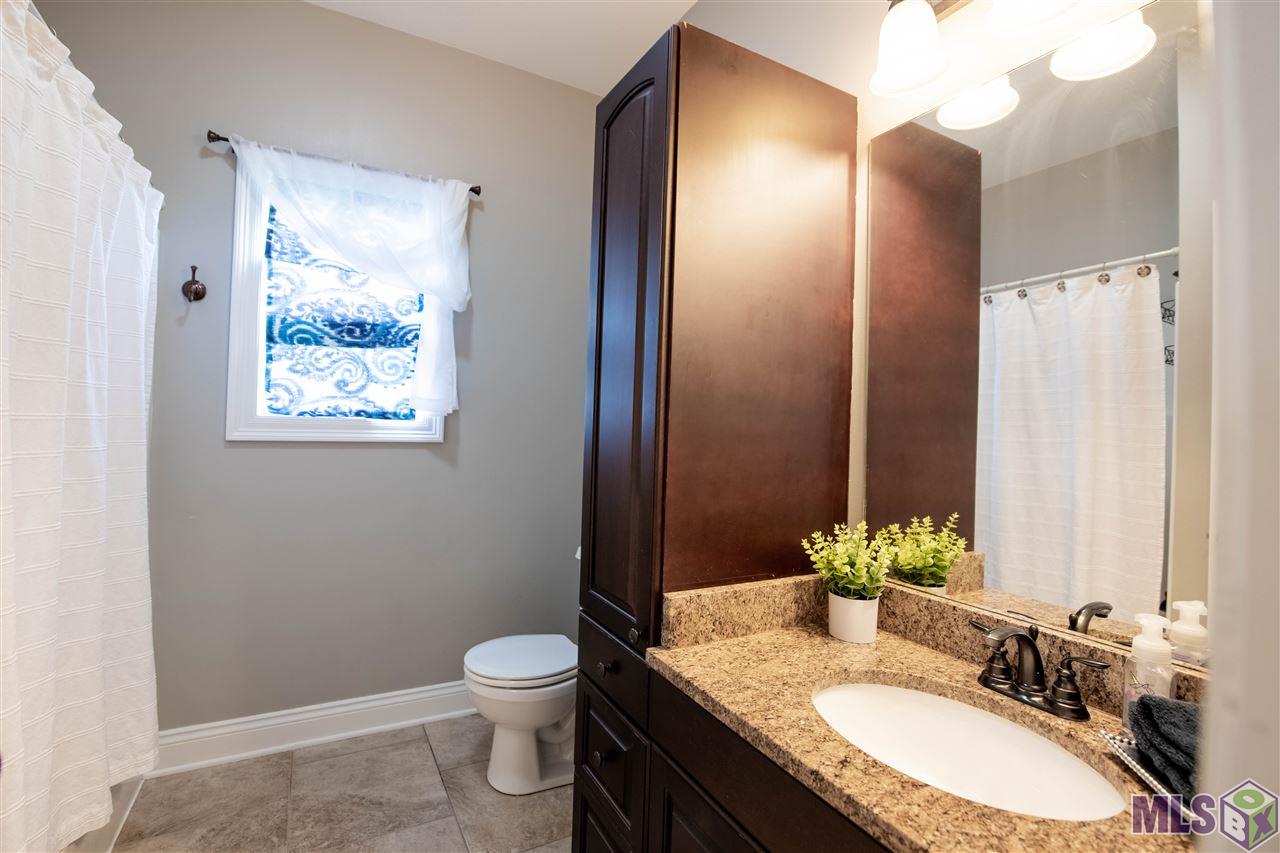 267 James Edison Drive Gray, LA 70359 - Photo 18 of 27 Bathroom 2
