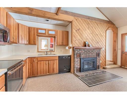 362 Townsend Harbor Road Lunenburg, MA 01462 - Photo 11 of 27 Gallery Image 11