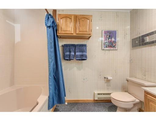 362 Townsend Harbor Road Lunenburg, MA 01462 - Photo 16 of 27 Gallery Image 16