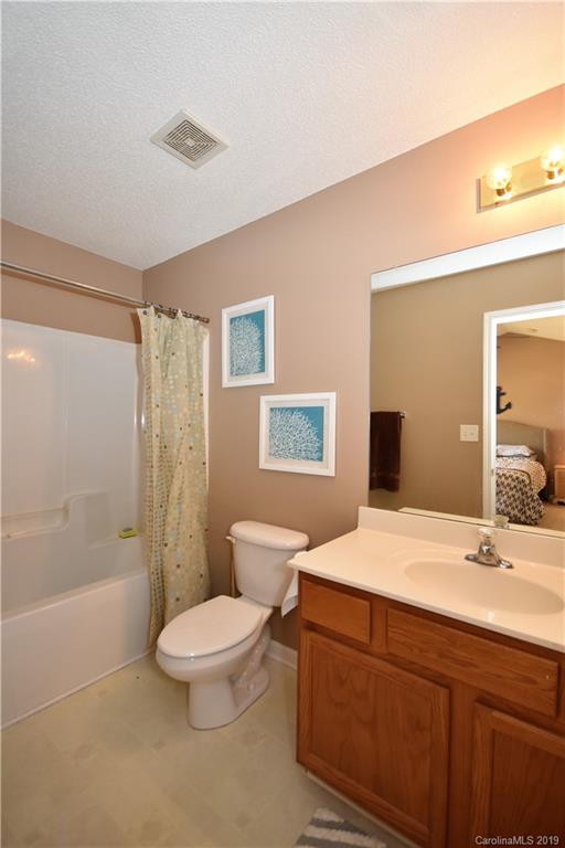 16733 Timber Crossing Road Charlotte, NC 28213 - Photo 20 of 27