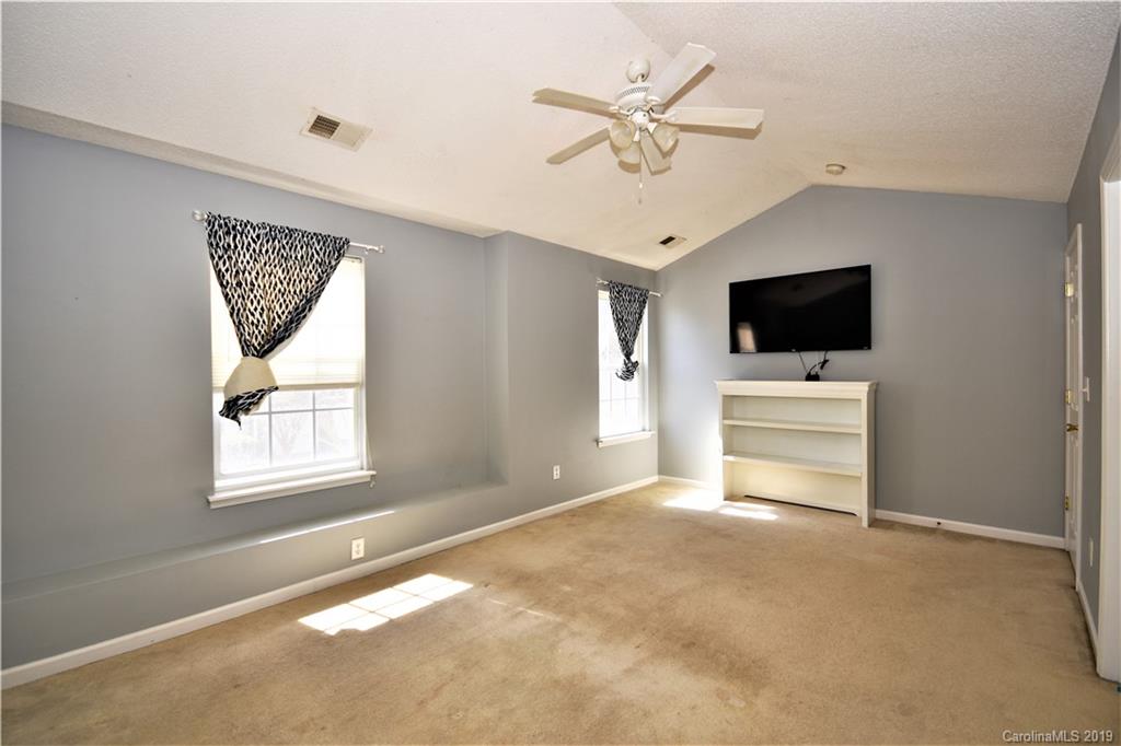16733 Timber Crossing Road Charlotte, NC 28213 - Photo 22 of 27