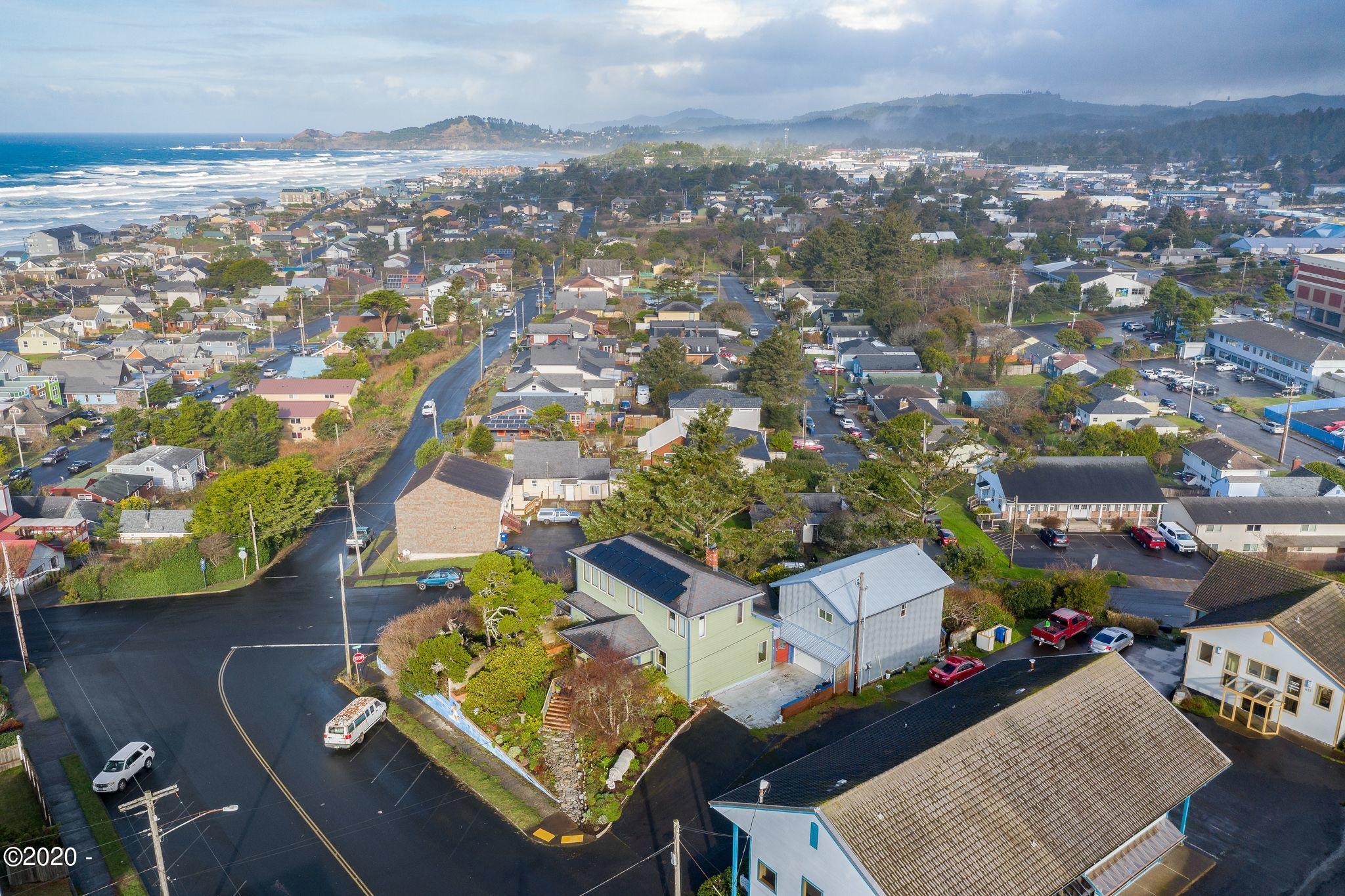 517 Southwest Hurbert Street Newport, OR 97365 - Photo 56 of 56 517SWHurbertAerial (6)