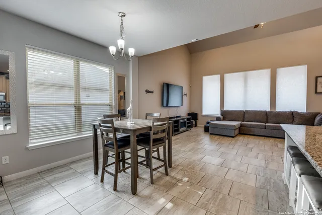 a view of a livingroom and dining room