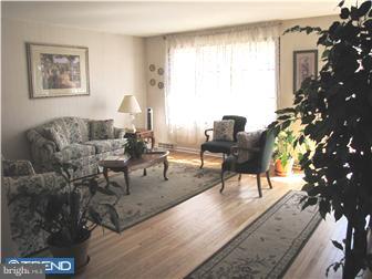 71 Richter Road Tabernacle, NJ 08088 - Photo 2 of 12 Living Room