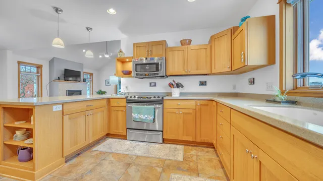 $375,000 | 1022 Wisconsin Avenue, Sheboygan, WI 53081