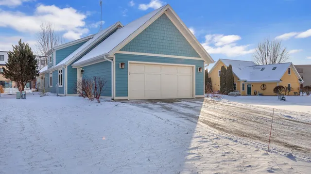 $375,000 | 1022 Wisconsin Avenue, Sheboygan, WI 53081
