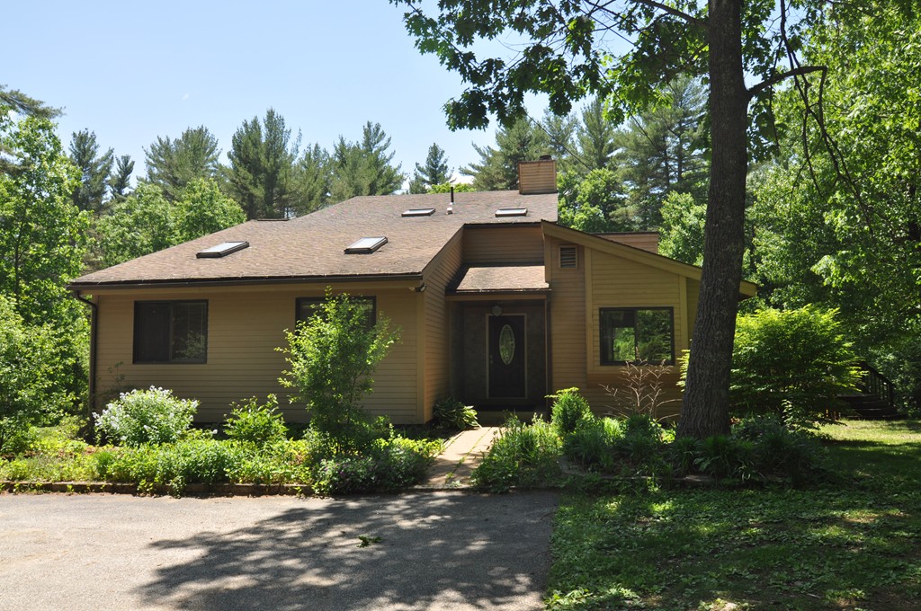 1080 Lincoln Road Oakham, MA 01068 - Photo 1 of 28