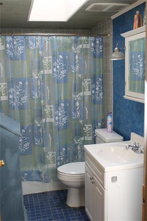 5 Anthony Road Franklin, MA 02038 - Photo 8 of 12 Gallery Image 8