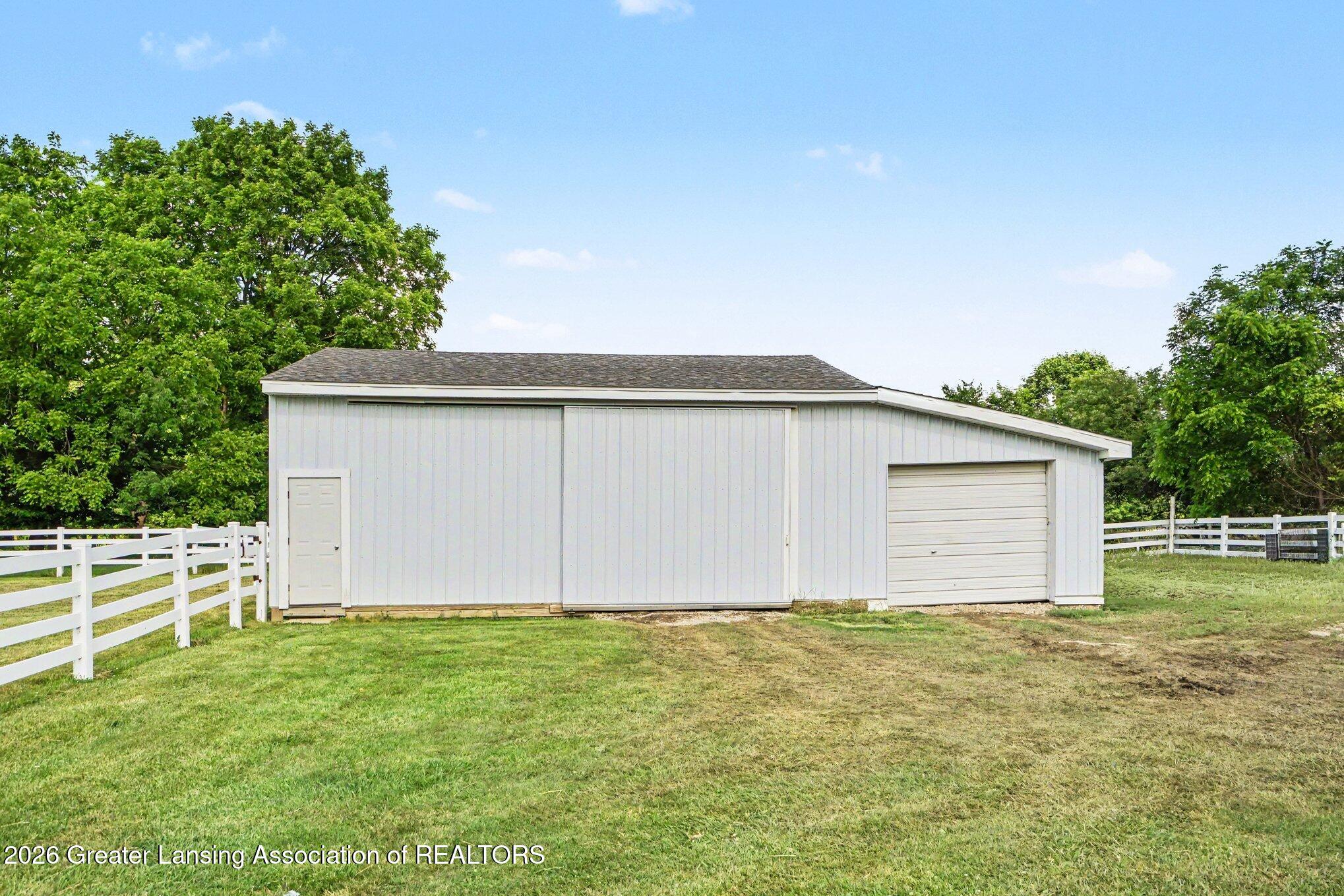 4125 Harper Road Mason, MI 48854 - Photo 33 of 51 033_file_5537