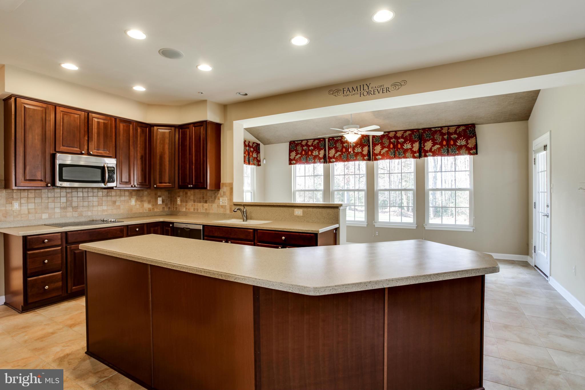6647 Hawkins Gate Road La Plata, MD 20646 - Photo 8 of 30 Kitchen
