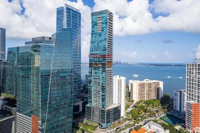 $4,450,000 | 1451 Brickell Avenue, Unit 3903, Miami, FL 33131