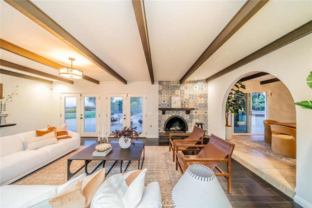 5300 Vía San Jacinto Riverside, CA 92506 - Photo 11 of 59 a living room with furniture and a fireplace