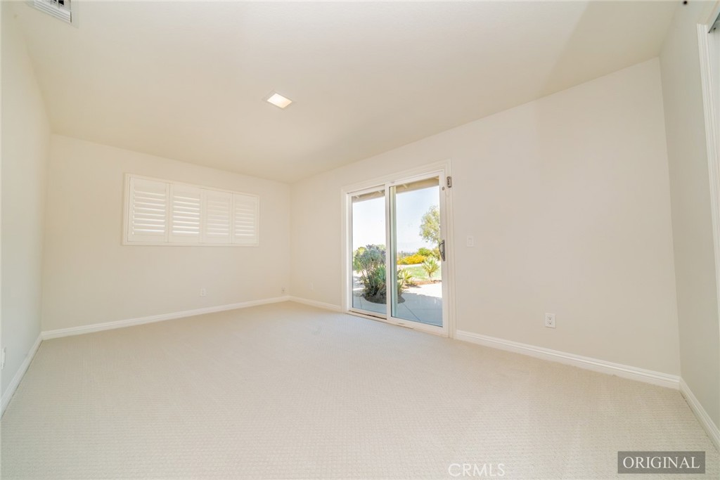 5300 Vía San Jacinto Riverside, CA 92506 - Photo 36 of 59 an empty room with windows