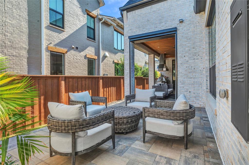 3972 Grayson Lane Frisco, TX 75033 - Photo 23 of 40