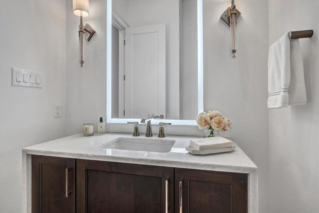 3972 Grayson Lane Frisco, TX 75033 - Photo 32 of 40