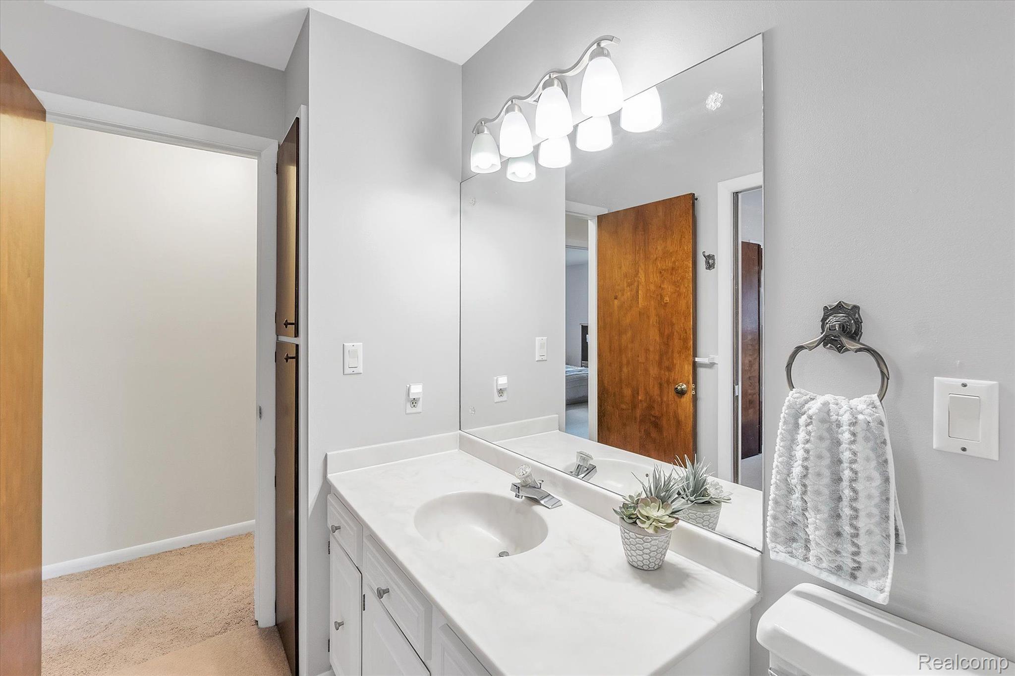 12265 Sharp Road Linden, MI 48451 - Photo 16 of 34 Primary Bathroom - View 2