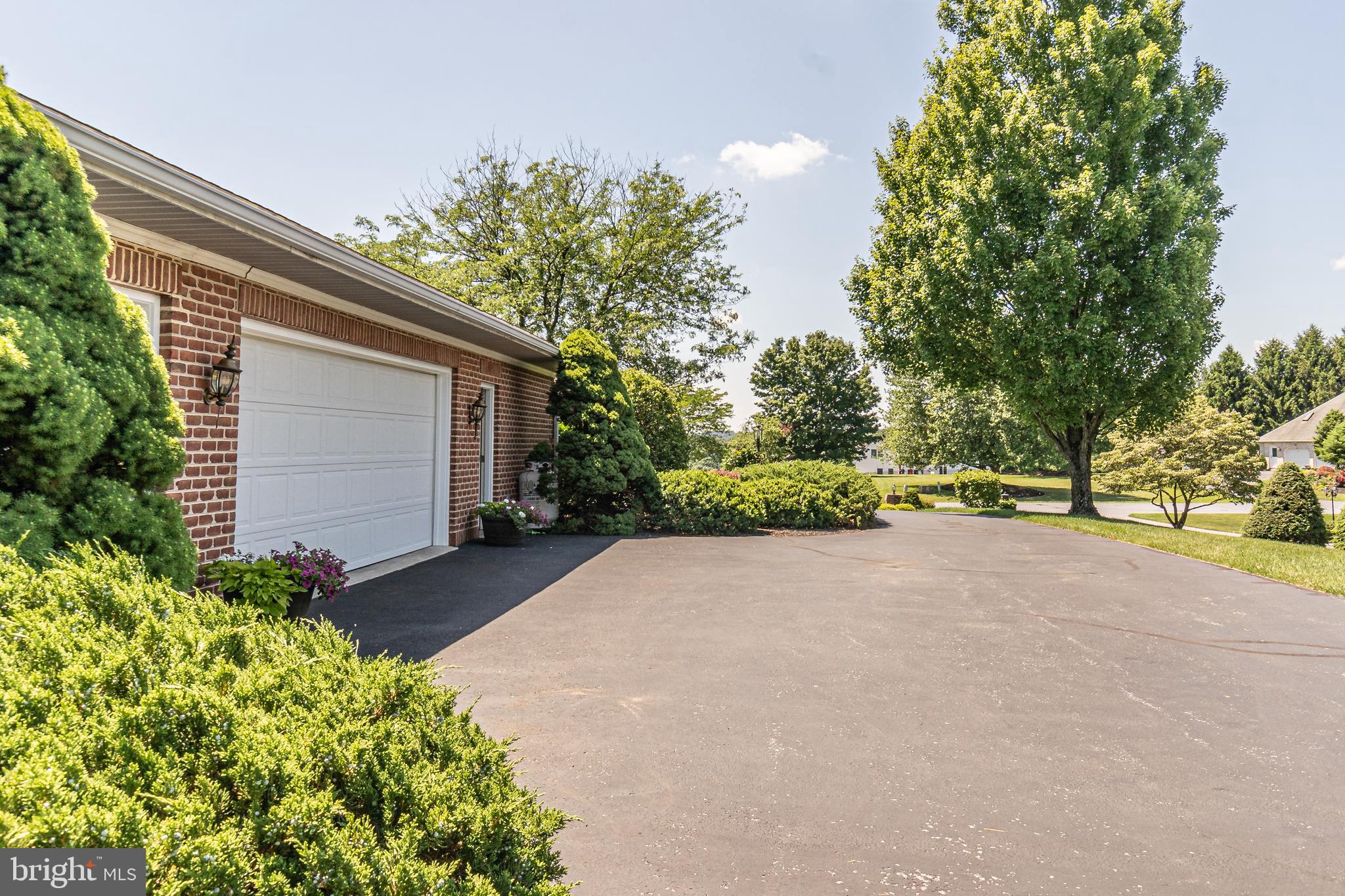 6470 Gallop Road Harrisburg, PA 17111 - Photo 11 of 80