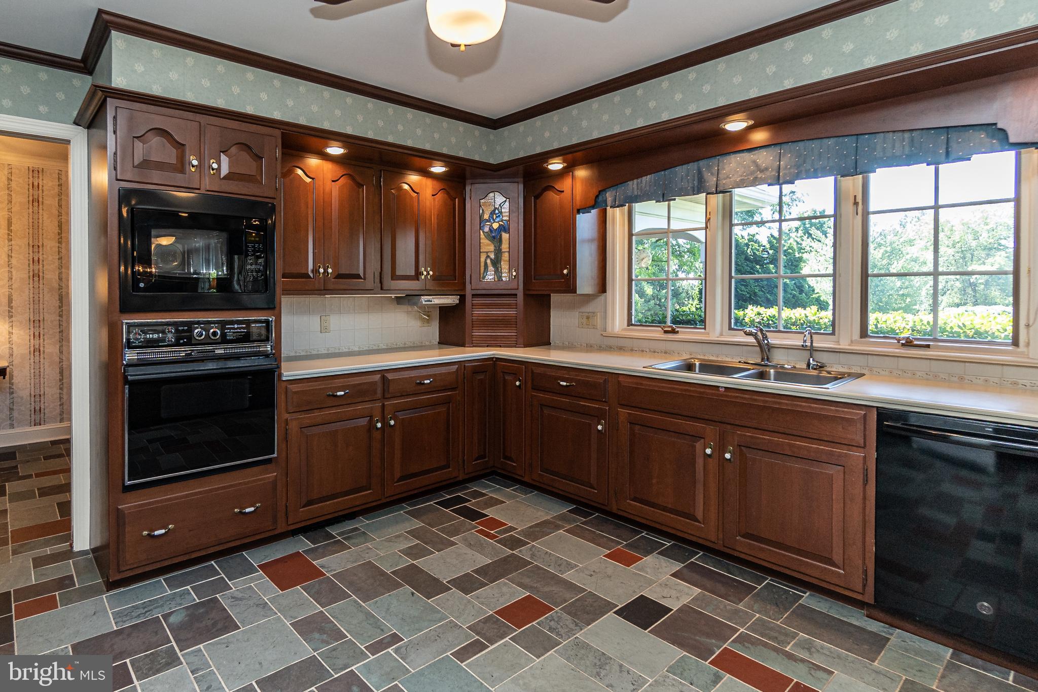 6470 Gallop Road Harrisburg, PA 17111 - Photo 27 of 80