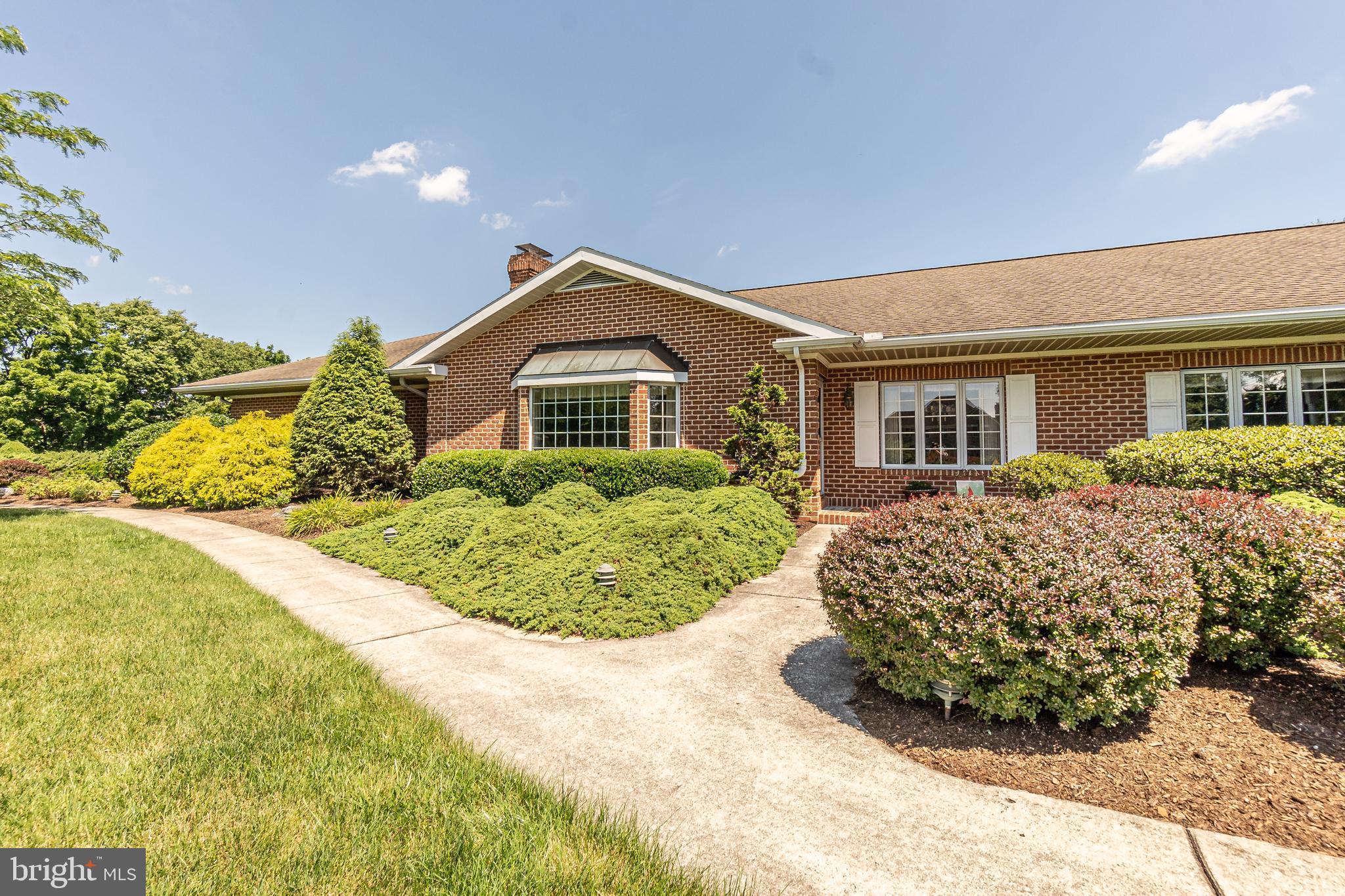 6470 Gallop Road Harrisburg, PA 17111 - Photo 5 of 80