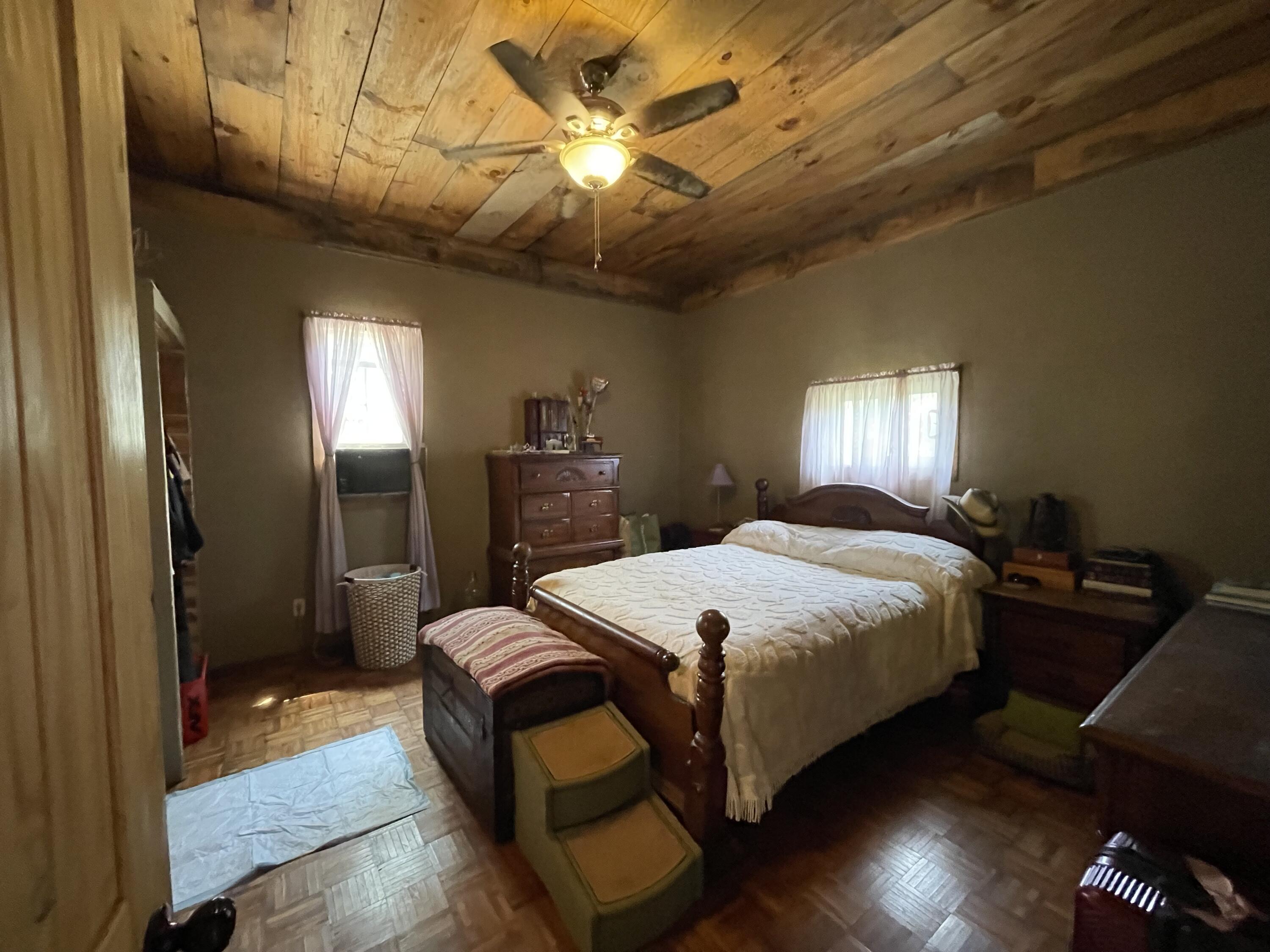 355 Grindstaff Road Butler, TN 37640 - Photo 17 of 83 IMG_4624