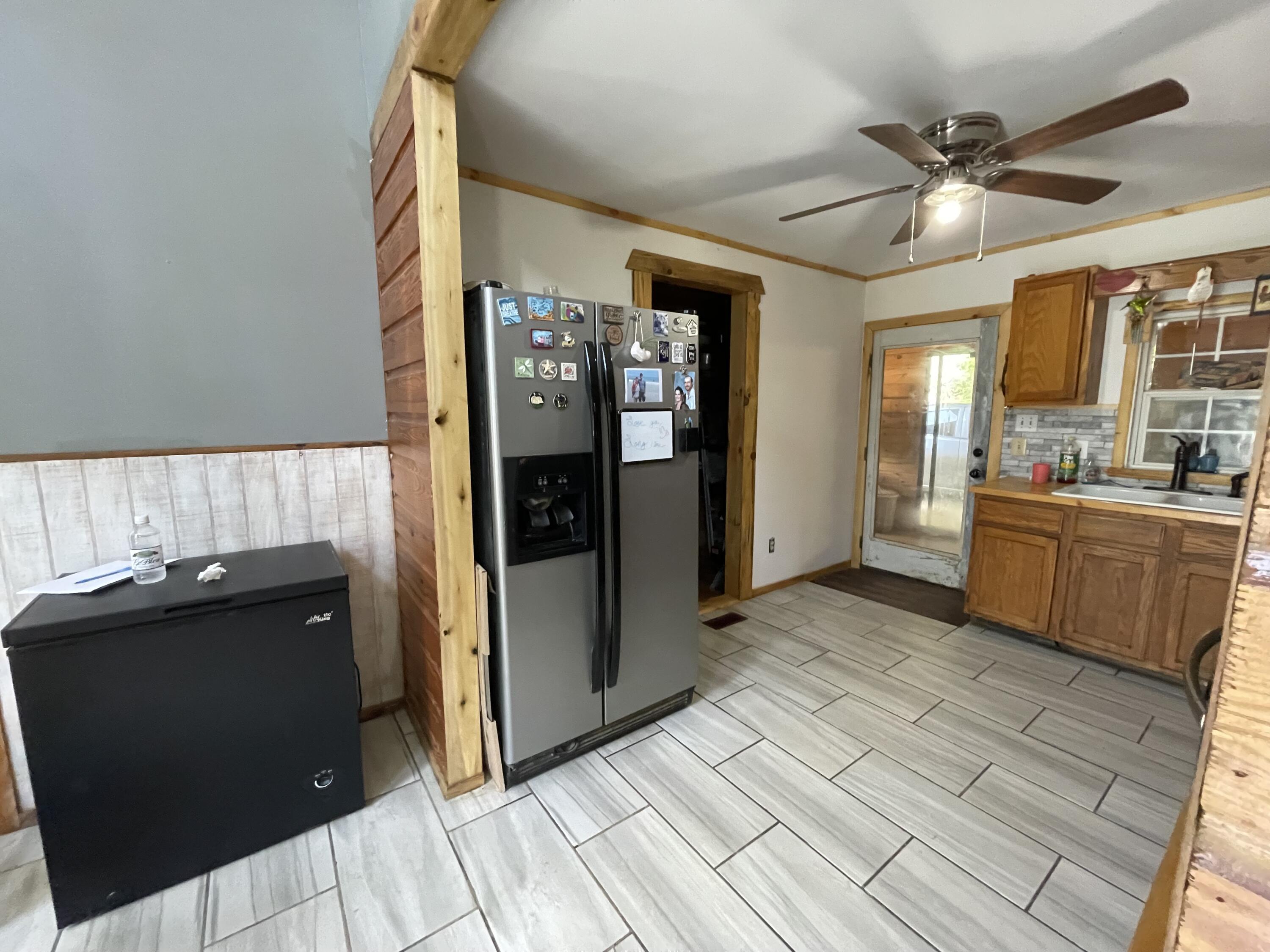 355 Grindstaff Road Butler, TN 37640 - Photo 5 of 83 IMG_4609