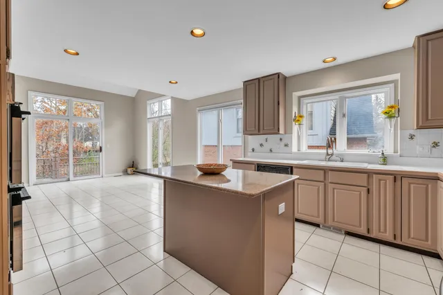 $549,900 | 6057 Beachwood Drive, West Bloomfield, MI 48324