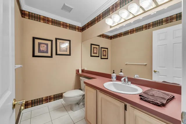 $549,900 | 6057 Beachwood Drive, West Bloomfield, MI 48324