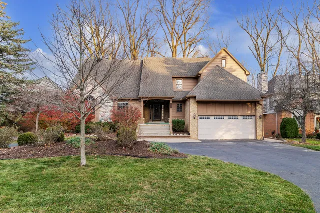 $549,900 | 6057 Beachwood Drive, West Bloomfield, MI 48324