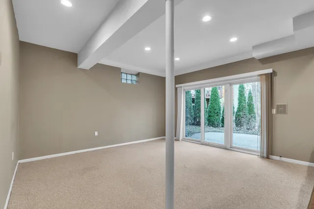 $549,900 | 6057 Beachwood Drive, West Bloomfield, MI 48324