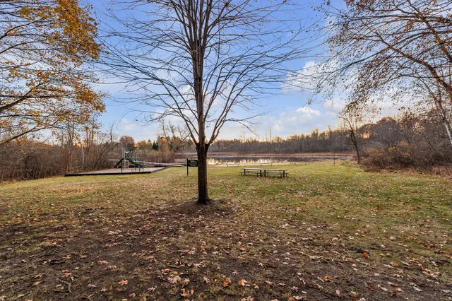 $549,900 | 6057 Beachwood Drive, West Bloomfield, MI 48324