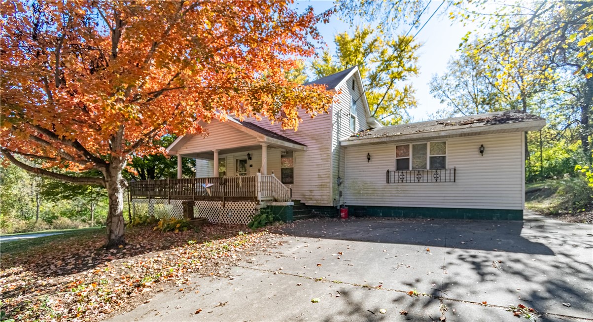 545 East Grove Road Decatur, IL 62521 - Photo 1 of 25
