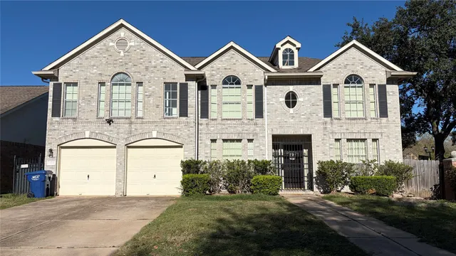 $2,800 | 14802 Mission Hills Drive, Houston, TX 77083
