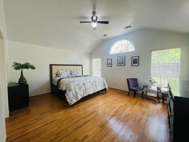 $2,800 | 14802 Mission Hills Drive, Houston, TX 77083