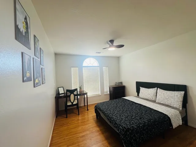 $2,800 | 14802 Mission Hills Drive, Houston, TX 77083