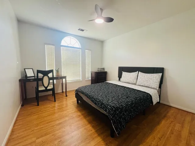 $2,800 | 14802 Mission Hills Drive, Houston, TX 77083