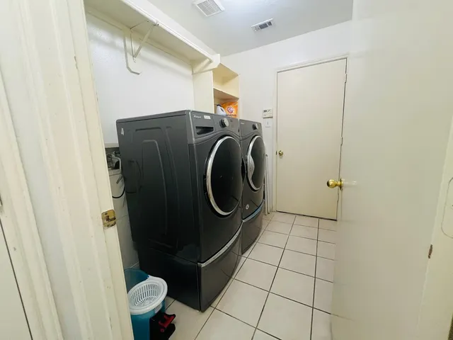 $2,800 | 14802 Mission Hills Drive, Houston, TX 77083