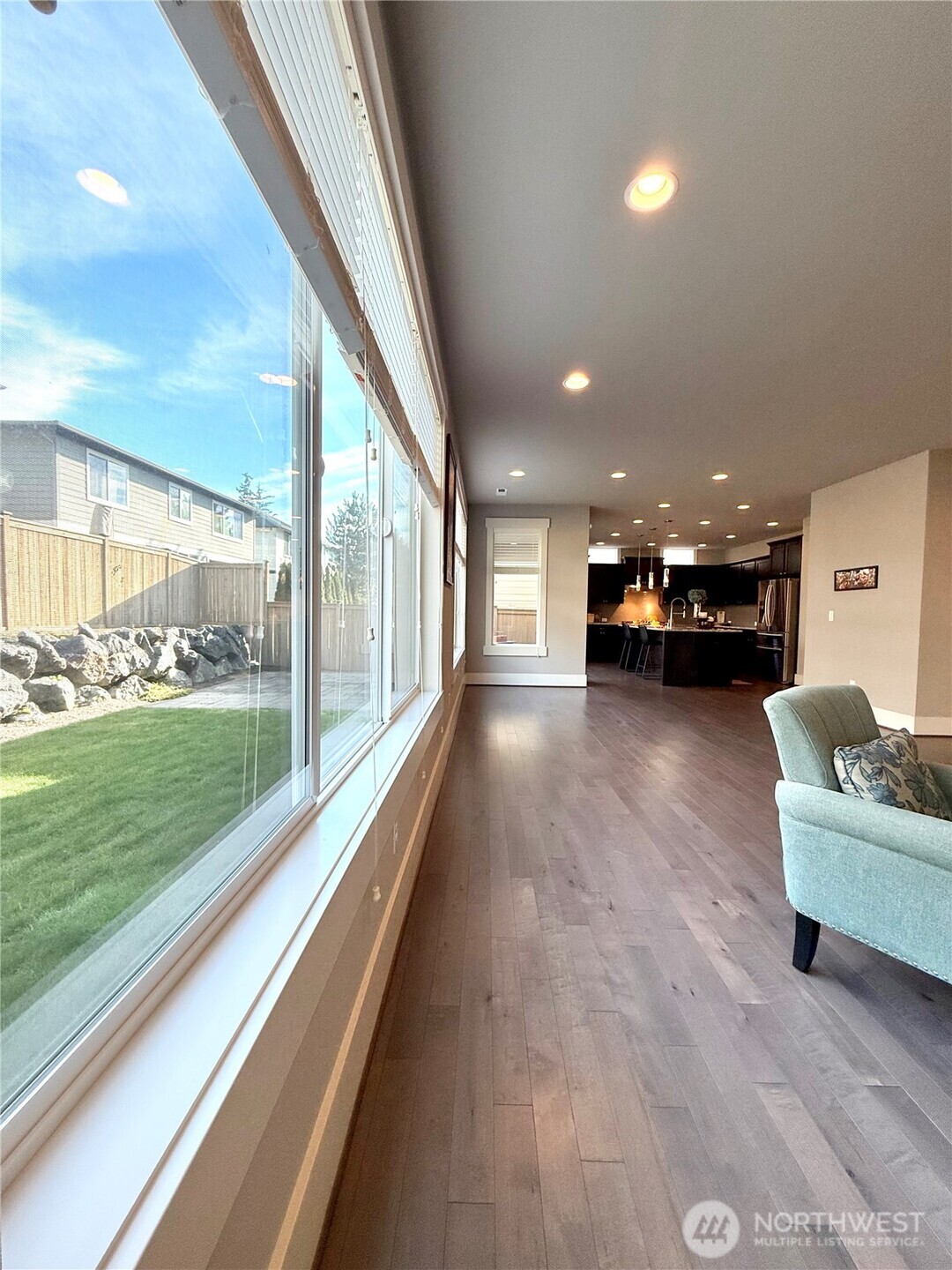 610 Field Place Northeast Renton, WA 98059 - Photo 11 of 40