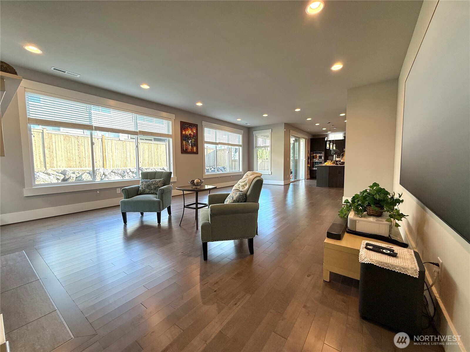 610 Field Place Northeast Renton, WA 98059 - Photo 14 of 40