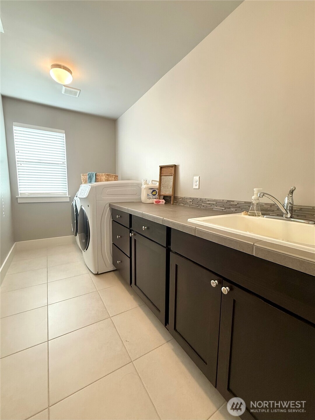 610 Field Place Northeast Renton, WA 98059 - Photo 28 of 40