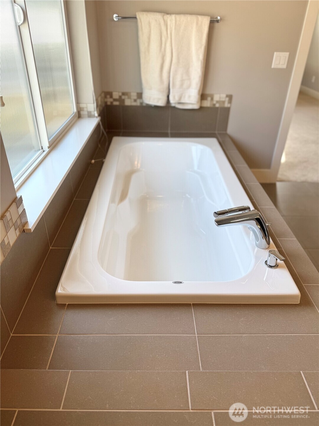 610 Field Place Northeast Renton, WA 98059 - Photo 35 of 40