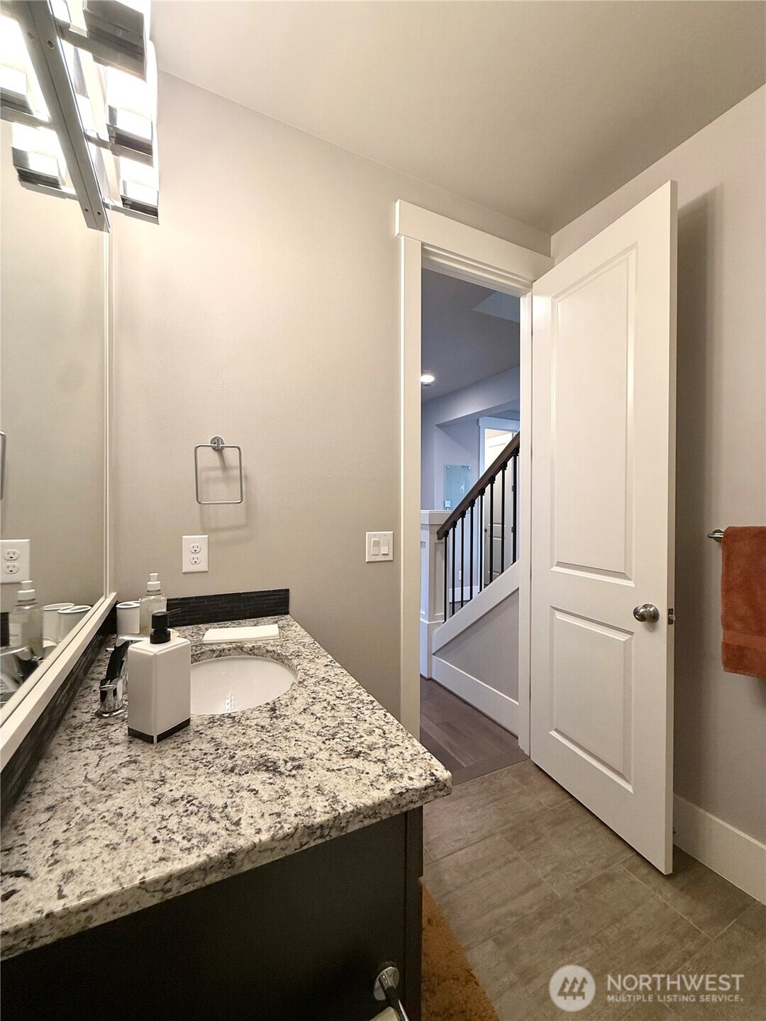 610 Field Place Northeast Renton, WA 98059 - Photo 7 of 40