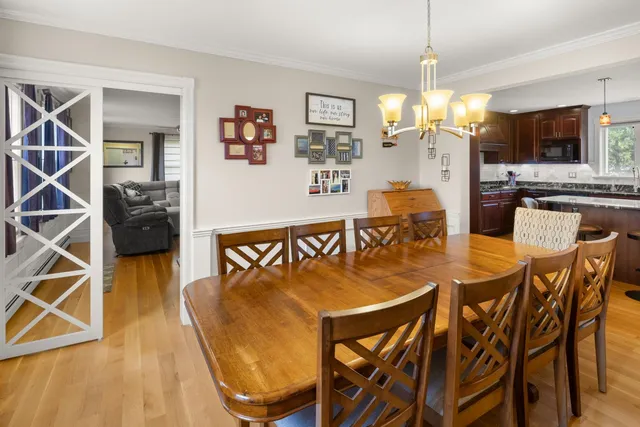 $825,000 | 8 Moss Glen Lane, South Burlington, VT 05403