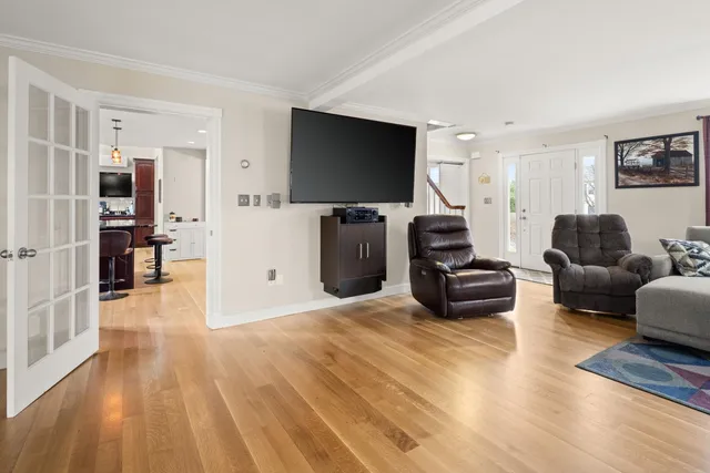 $825,000 | 8 Moss Glen Lane, South Burlington, VT 05403