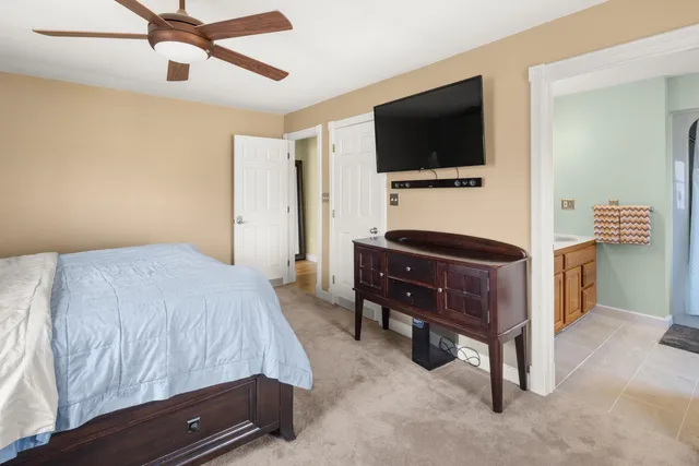 $825,000 | 8 Moss Glen Lane, South Burlington, VT 05403